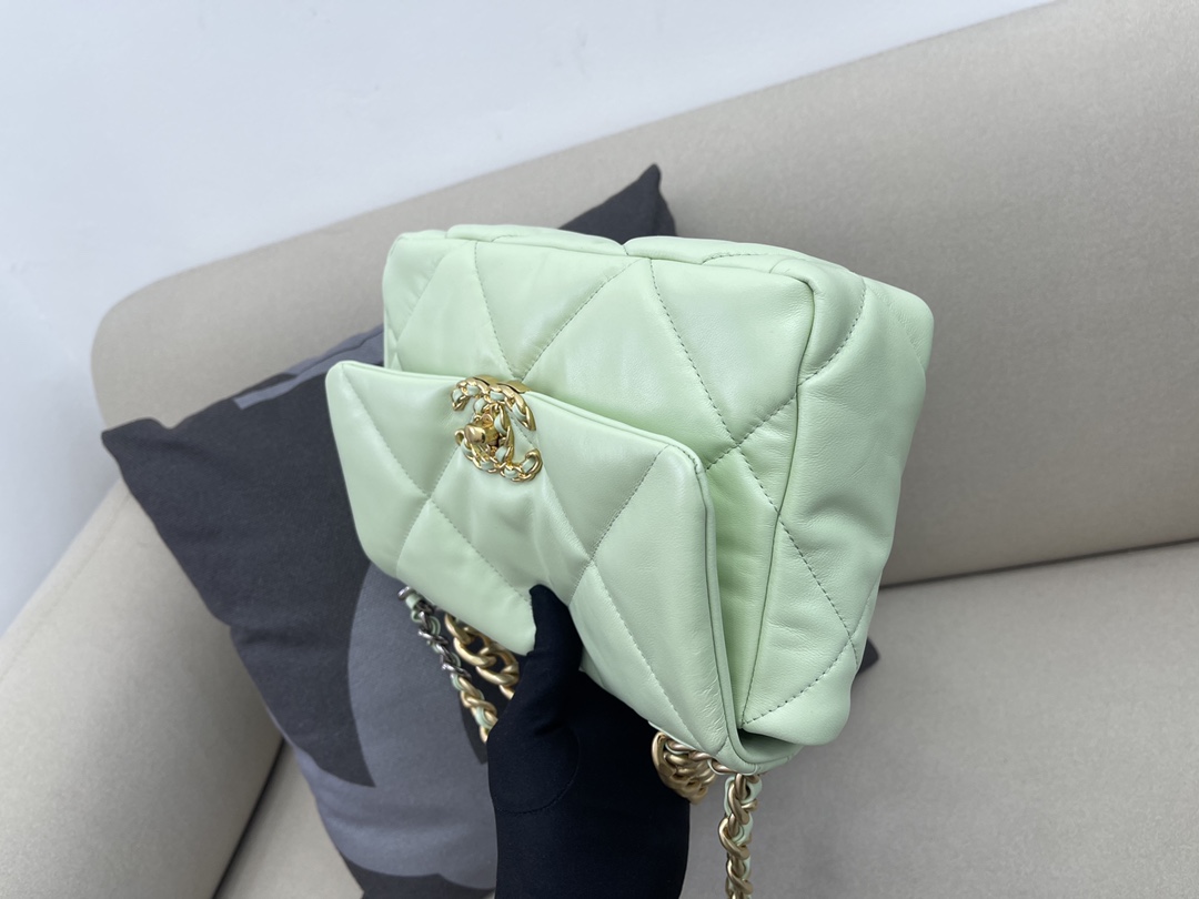 Lambskin 19 Handbag Flap Bag AS1160 Light Green